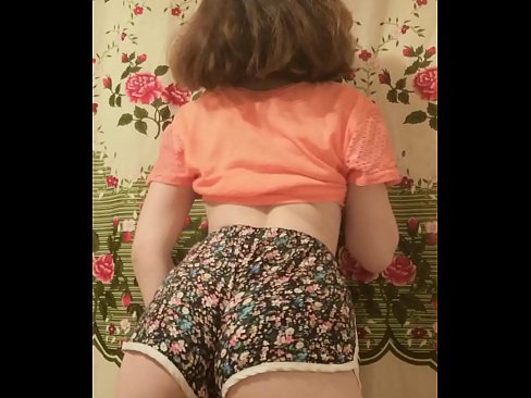❤️ Sexy jonge babe die haar short uittrekt voor de camera ️ Fuck video at us nl.it-com.top ☑