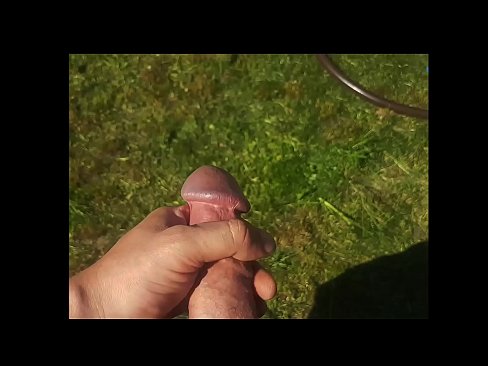 ❤️ Hete hottie laat zich in haar roze kutje neuken en spuitend klaarkomen in een zomerse tuin ️ Fuck video at us nl.it-com.top ☑