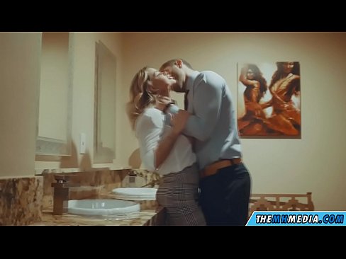 ❤️ Wanneer een rondborstige blondine je verleidt in een openbaar toilet ️ Fuck video at us nl.it-com.top ☑